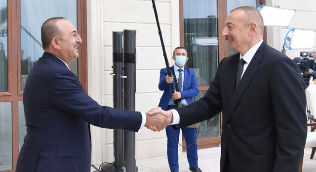 Çavuşoğlu, Aliyev ile görüşmek üzere Bakü'ye gitti