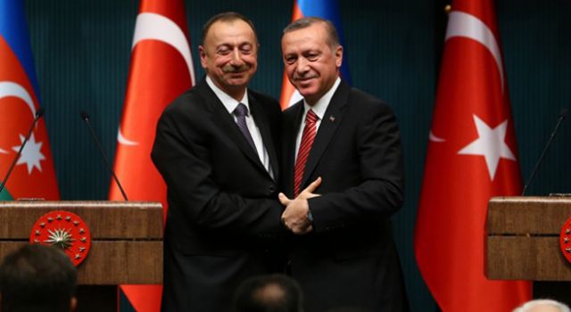 Cumhurbaşkanı Erdoğan, Aliyev'i kutladı