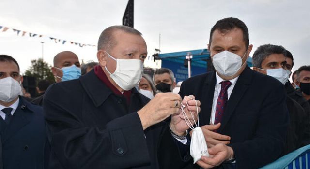 Cumhurbaşkanı Erdoğan'a çocukluk arkadaşından saat hediyesi