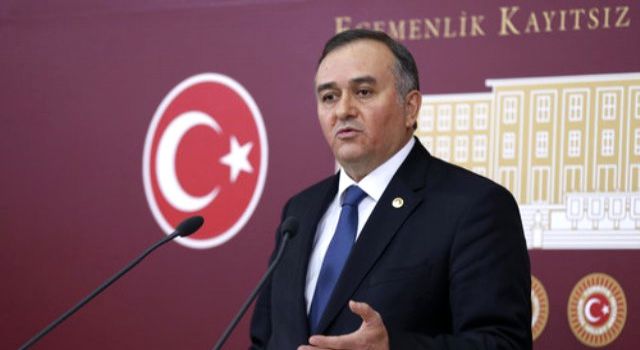 MHP’li Erkan Akçay'dan, CHP'li Başarır'a sert çıkış: "CHP'yi PKK, YPG, FETÖ ve HDP ile aynı çizgiye getirmek için kaça satıldınız?