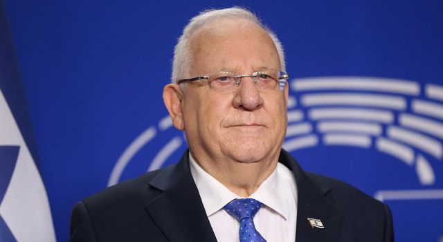 İsrail Cumhurbaşkanı Rivlin, korona aşısı oldu