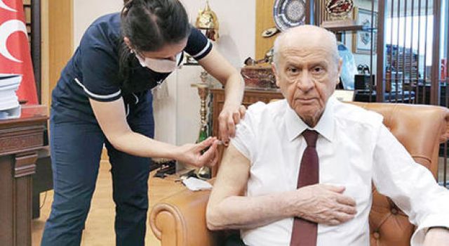 Bahçeli'den hemşire Gülnaz Şırınga açıklaması