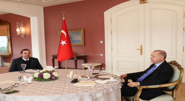 Cumhurbaşkanı Erdoğan, Lübnan’da hükümeti kurmakla görevlendirilen Saad Hariri’yi kabul etti