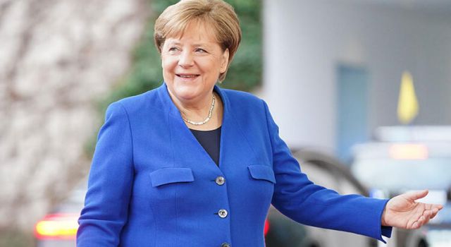 Merkel koronavirüs ile mücadelede halktan sabır istedi