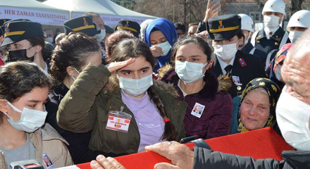 Şehit Jandarma Astsubay Kıdemli Başçavuş Süleyman Demirel son yolculuğuna uğurlandı