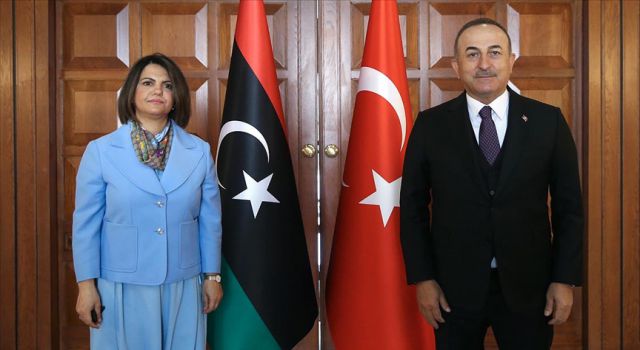 Bakan Çavuşoğlu, Libyalı mevkidaşı Menguş'la görüştü.