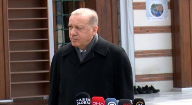 Cumhurbaşkanı Erdoğan'a teşekkür çiçeği verildi