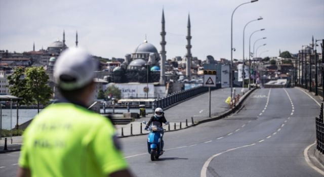 Hafta sonu sokağa çıkma kısıtlaması 1 Haziran'a kadar devam ediyor