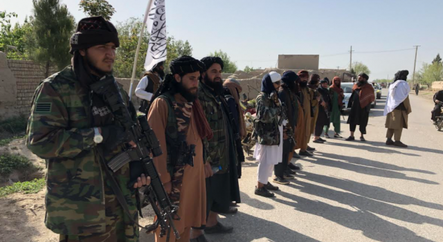 Afganistan'da Taliban ilerleyişini sürdürüyor..