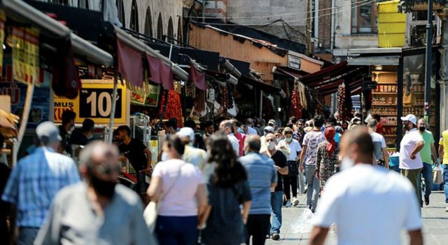 Bilim Kurulu üyesinden bayram uyarısı: "Bayramda çok kalabalık olmamaya dikkat etmeliyiz"