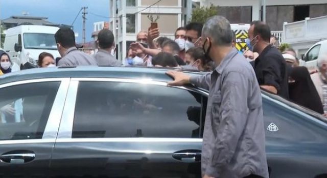 Cumhurbaşkanı Erdoğan, Üsküdar'da vatandaşlarla sohbet etti