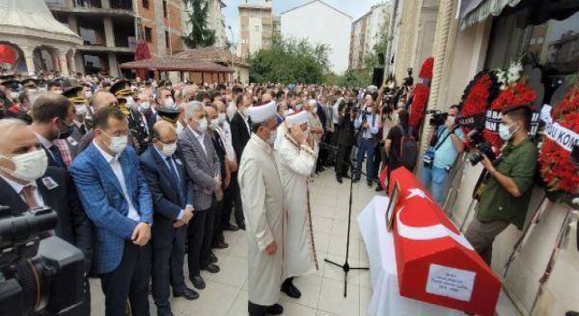 Şehit Uzman Çavuş İsmail Şebelek bugün son yolculuğuna uğurlandı