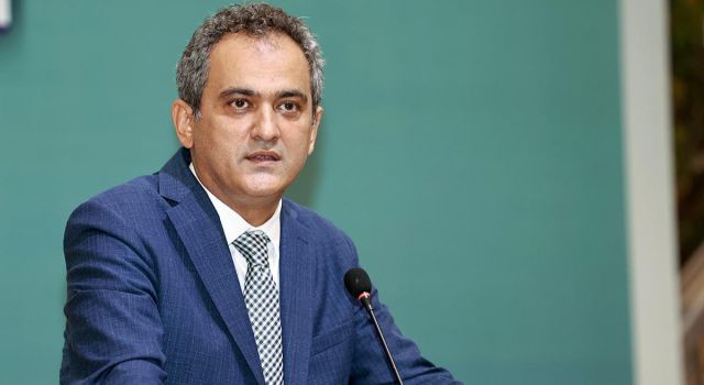 Bakan Özer, KKTC’li mevkidaşıyla bir arada