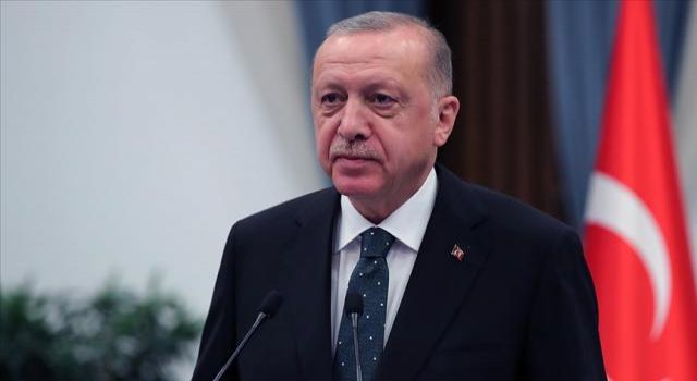 Cumhurbaşkanı Erdoğan: "Güya sözde öğrenci"