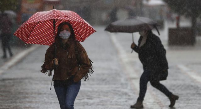 Meteoroloji uyardı! Gök gürültülü sağanak yağış geliyor