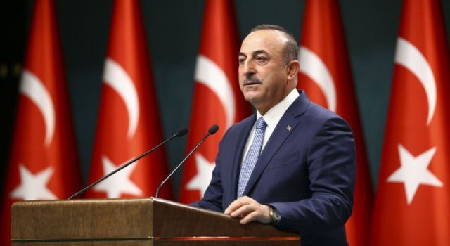 Bakan Çavuşoğlu'ndan Macron'a sert tepki!