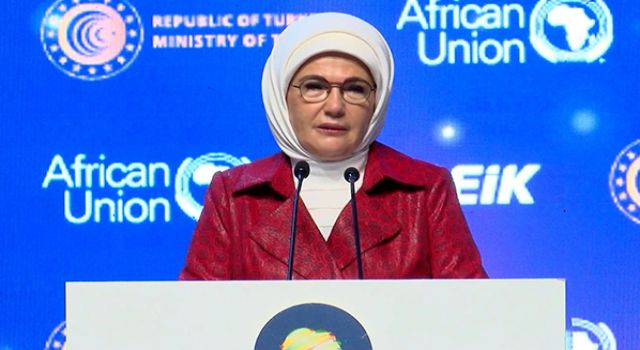 Emine Erdoğan: "Afrikalı kadınların gizli kahramanlar olduklarını fark ettim"