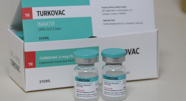 Yerli kovid-19 aşısı TURKOVAC, 16-18 yaş arası gönüllülerde uygulanıyor