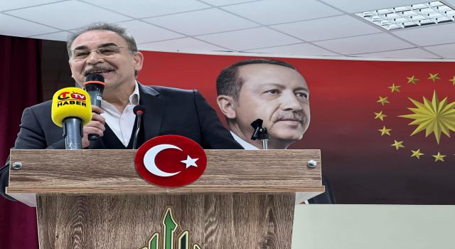 AK Parti’li Menekşe: “Gökyüzünü yıldızlar, yeryüzünü hafızlar süsler”