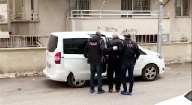 Gaziantep'te FETÖ operasyonu: 8 kişiye gözaltı