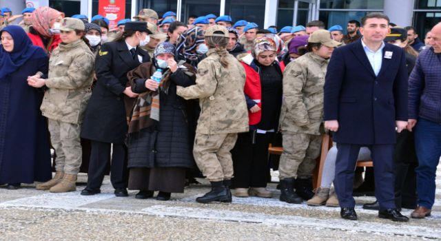 Şehit Uzman Çavuş İsmail Ergin, son yolculuğuna uğurlandı