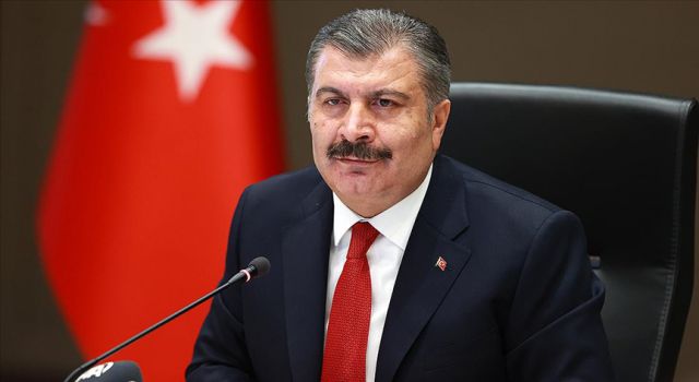 Bakan Koca nöbetçi sağlık görevlilerinin bayramını kutladı