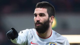 Arda Turan korona virüse yakalandı