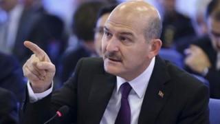 Bakan Soylu, "Erkeklere sesleniyorum: Kendinize gelin yahu. Fiziksel olarak güçlü olabilirsiniz. Böyle bir ayıp olur mu? Neyi tatmin ediyorsun?"