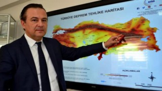 Prof. Dr. Özener uyardı! "Her an 7 üzerinde bir deprem olabilir. Fay hatları hareketli"