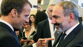 Fransa Cumhurbaşkanı Macron, Ermenistan Başbakanı Paşinyan ile görüştü