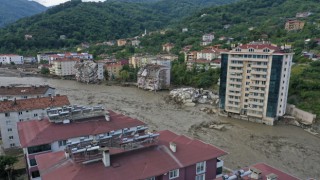 Sel felaketinde 40 kişi hayatını kaybetti