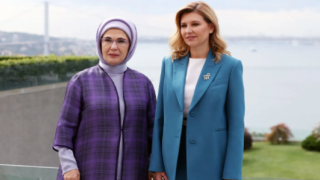 Emine Erdoğan, Zelenska’yı İstanbul’da ağırladı